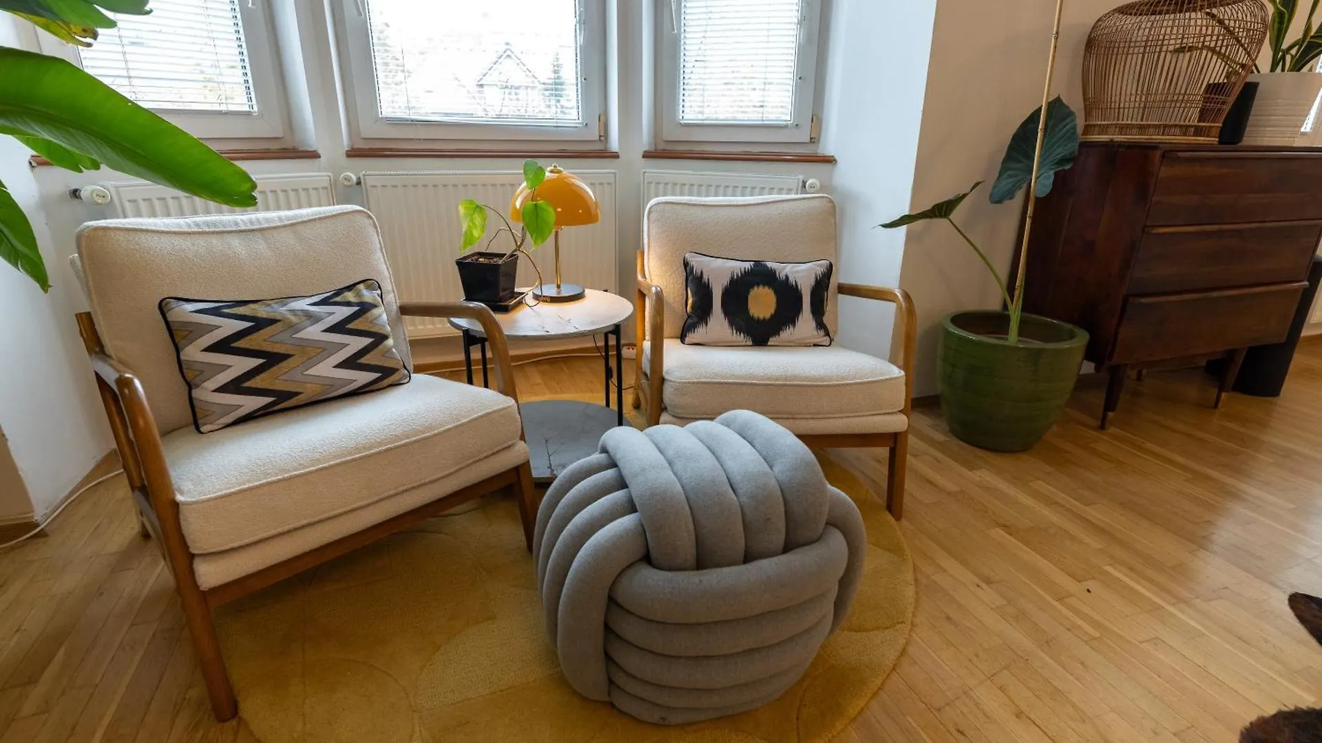 Apartment Ruska Praga 0*,  República Checa
